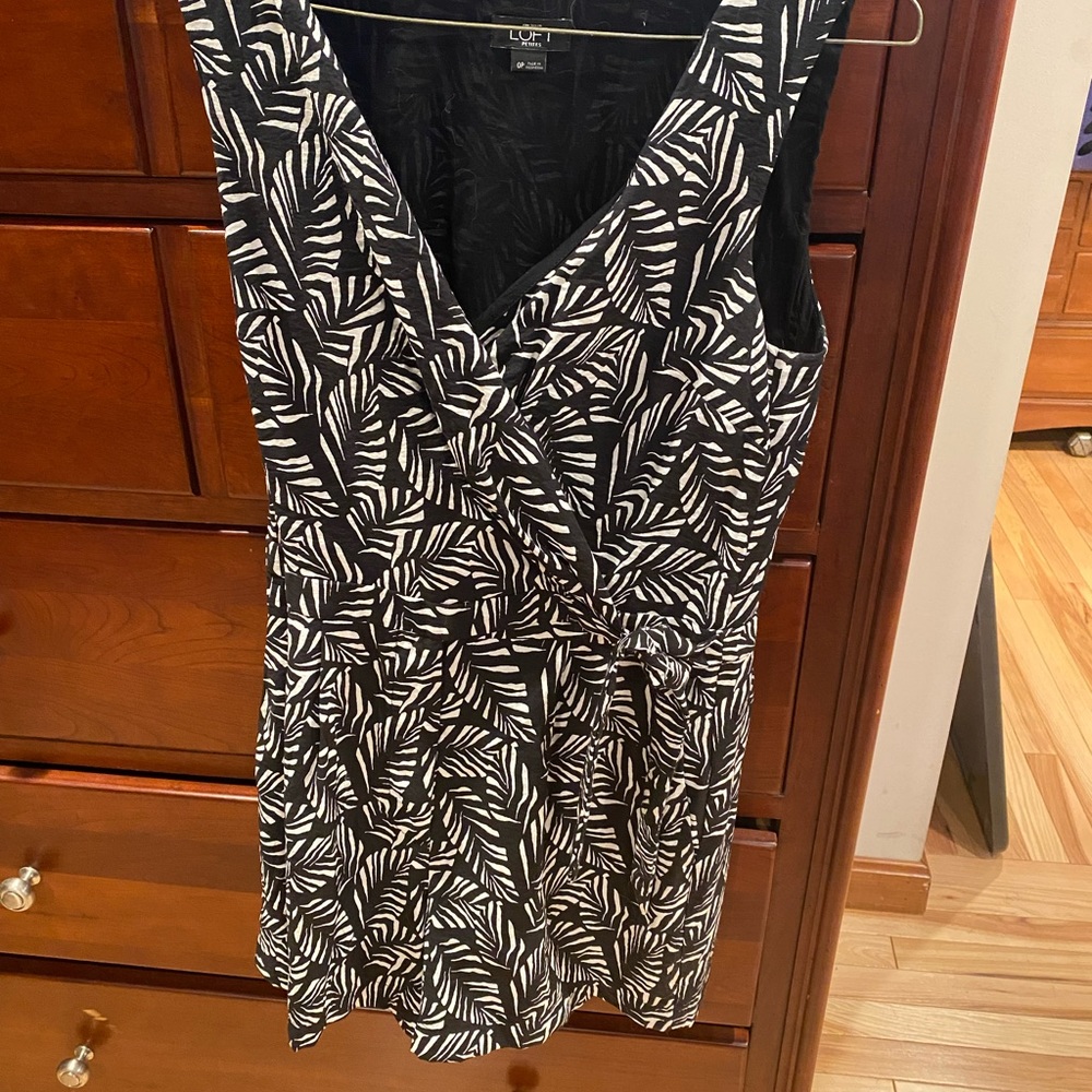 Ladies Loft Romper Sz 0